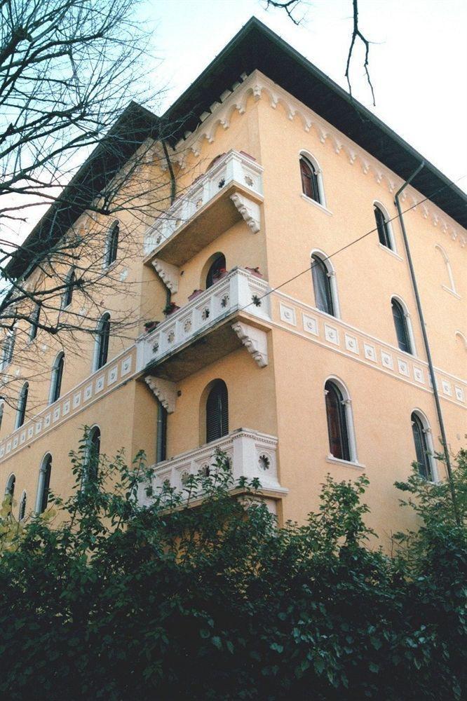 Alla Residenza Domus Minervae Perúgia Exterior foto